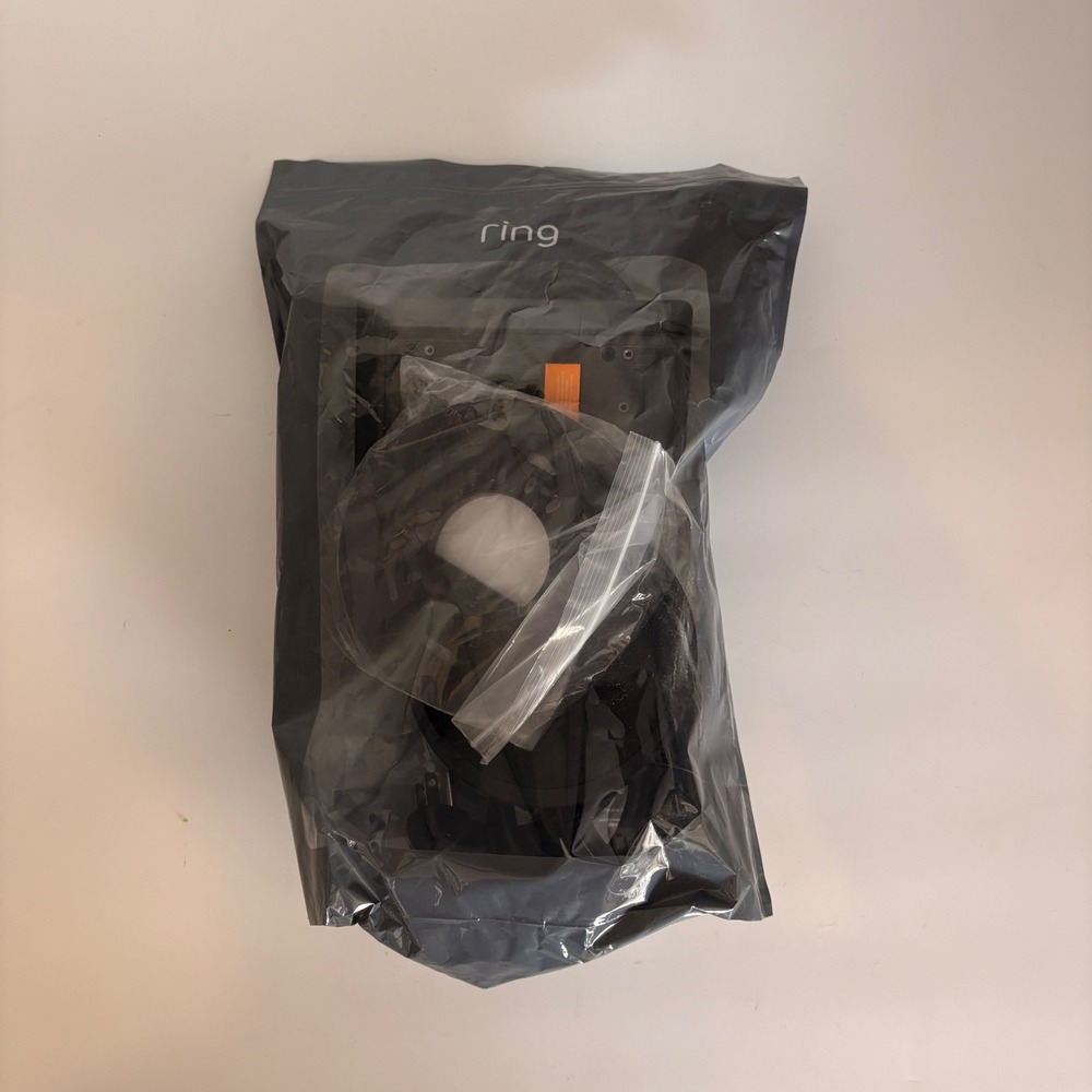 Ring Plug-in Mount Floodlight Cam Wired Plus Pro & Solar Charger 2nd Gen 5F84E9